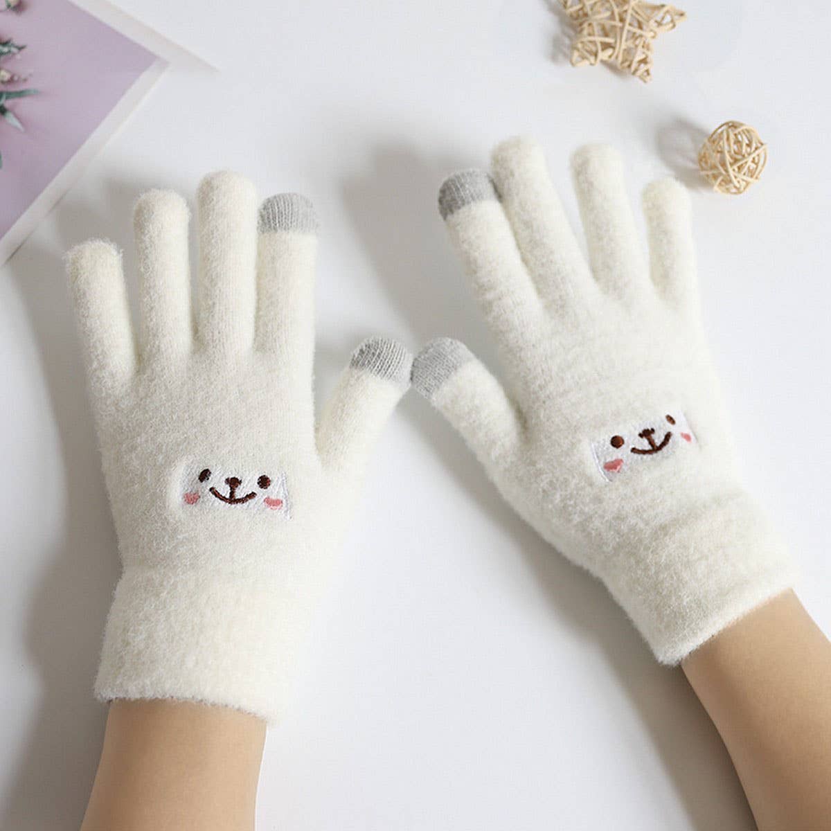 NEW CUTE WARM TOUCH SCREEN GLOVES FOR WOMEN_CWAG0244