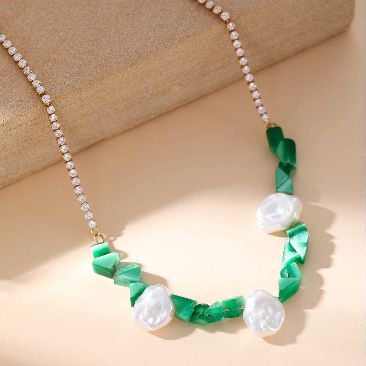 SHAPED PEARL NATURAL STONE PENDANT NECKLACE