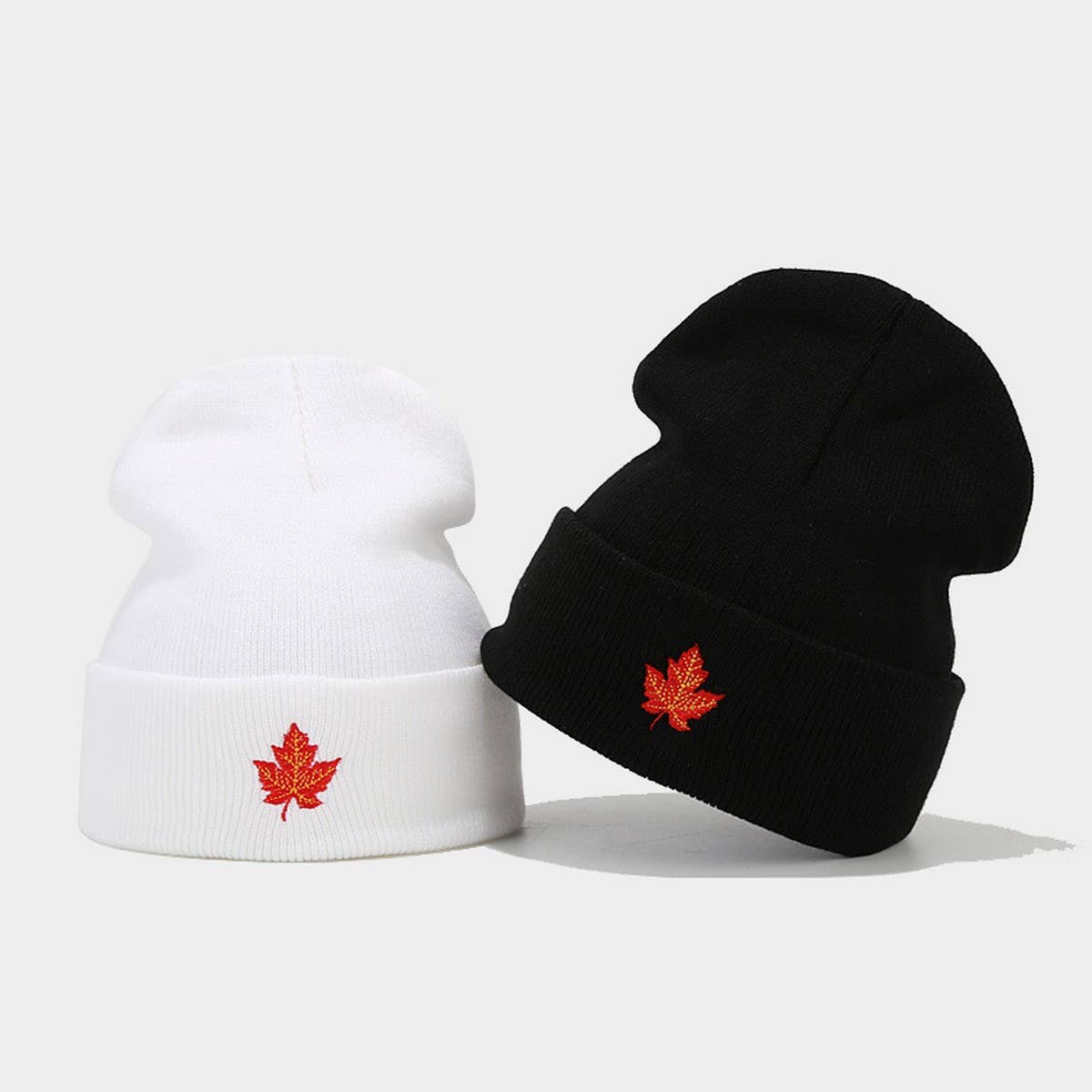 RED MAPLE LEAF EMBROIDERY KNITTED HAT HIP-HOP HAT_CWAH2083