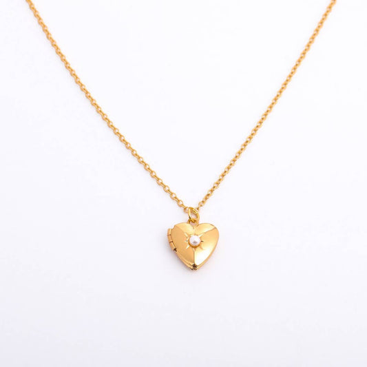 NEW DECEMBER BIRTHSTONE HEART NECKLACE
