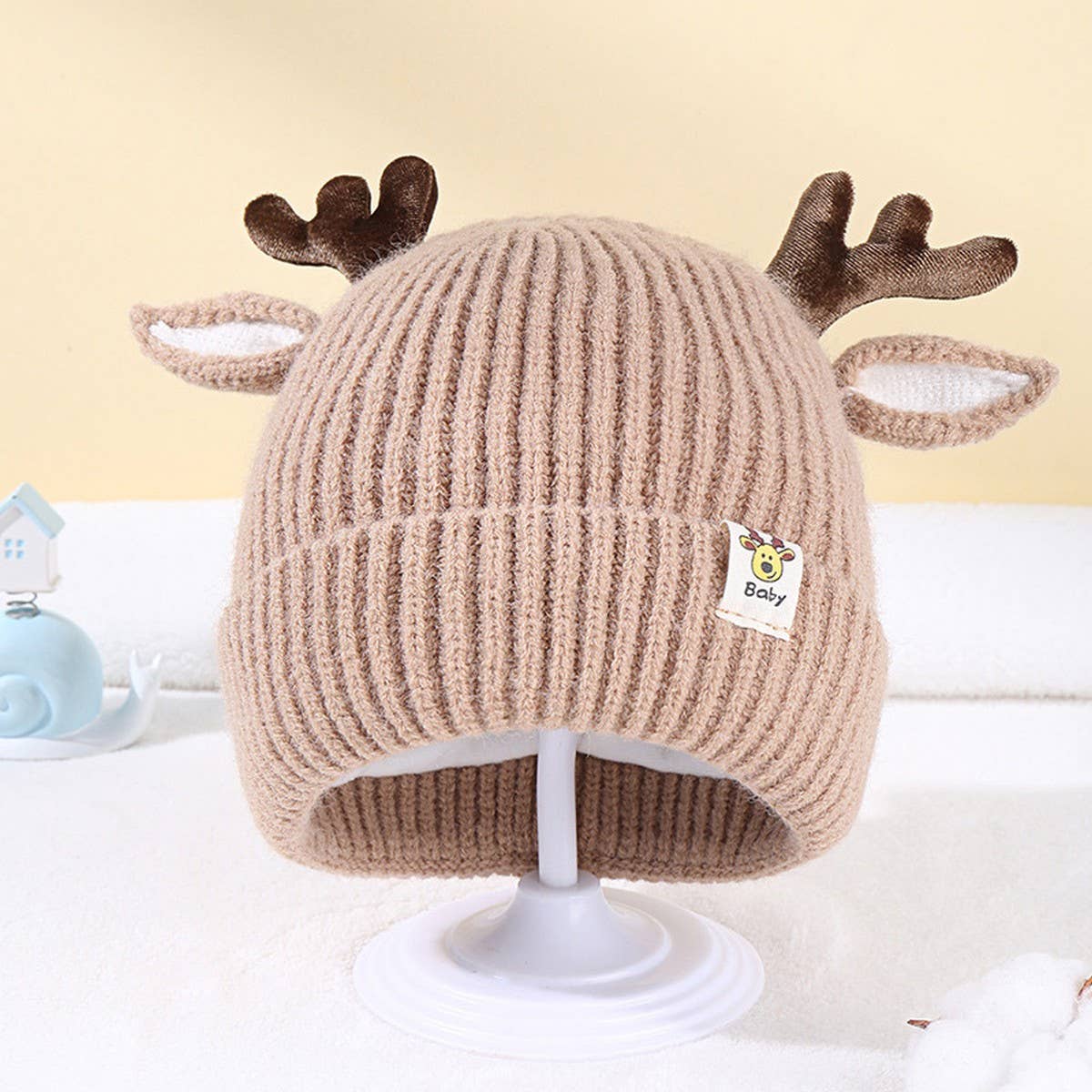 CHRISTMAS DEER LABEL CHILDREN'S KNITTED HAT_CWAH1752