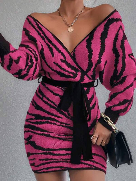 Zebra-patterned bat sleeve V-neck knitted dress