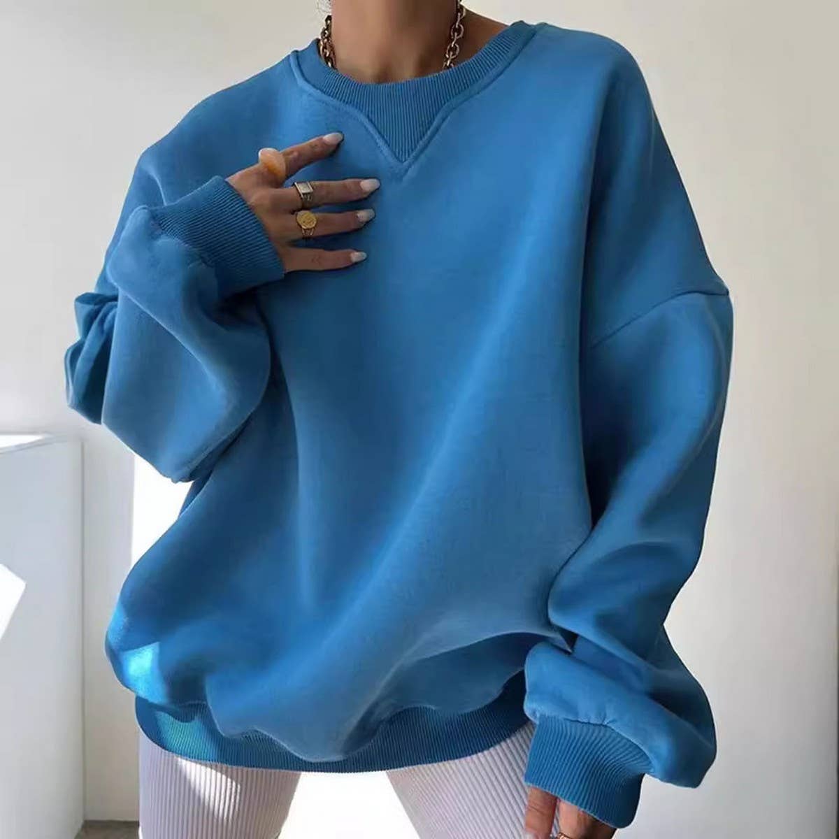 Slouchy thick round neck pullover hoodie