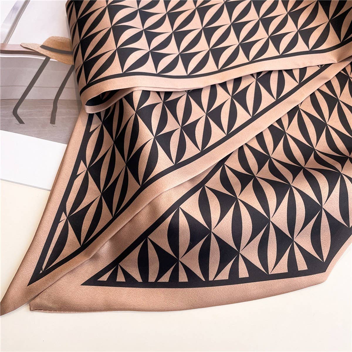 ZEBRA PRINT THIN ANGLED WIDE COLLAR HEAD SCARF_CWASC1530