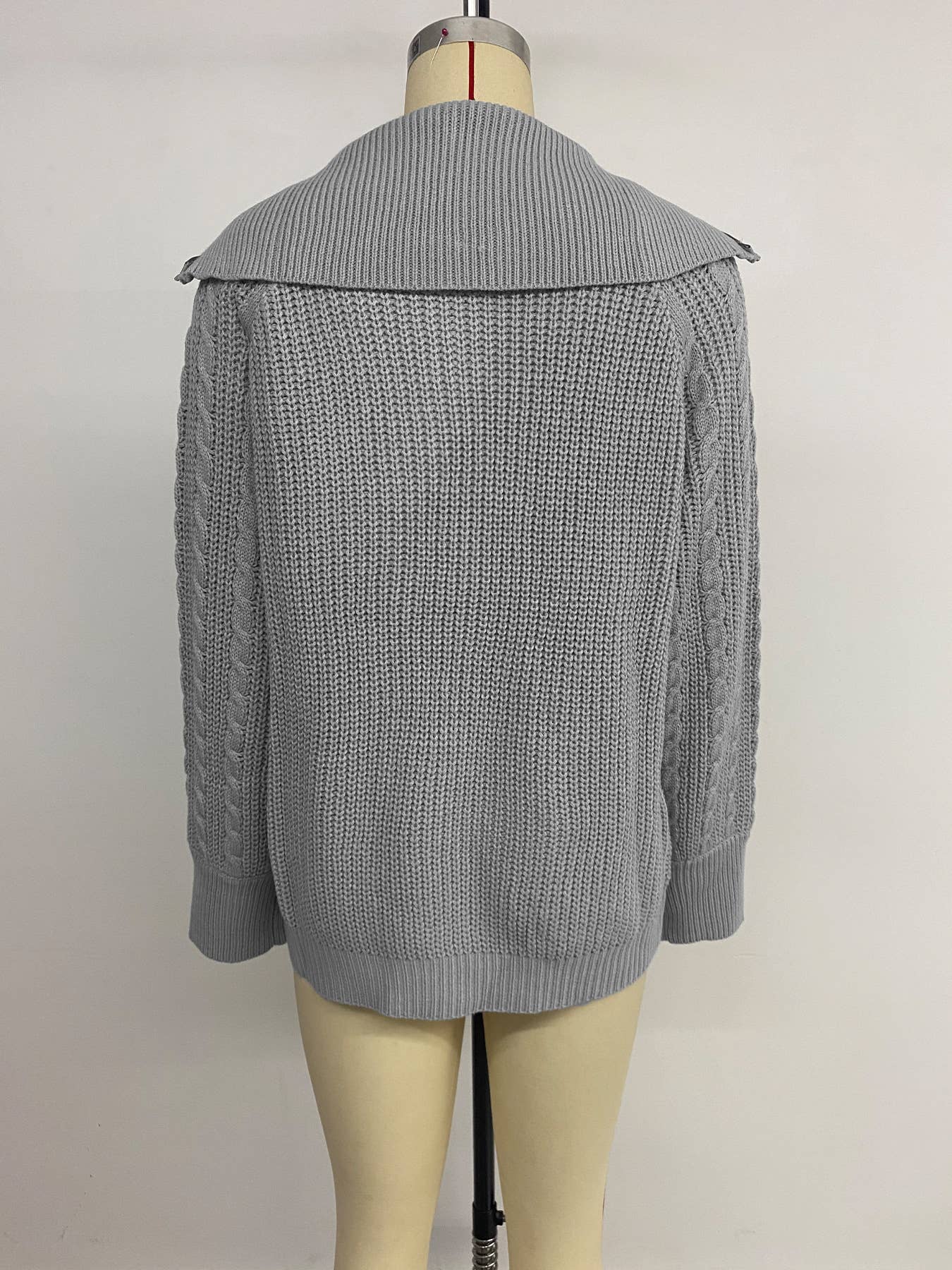 Large lapel twist half zipper with thick sweater