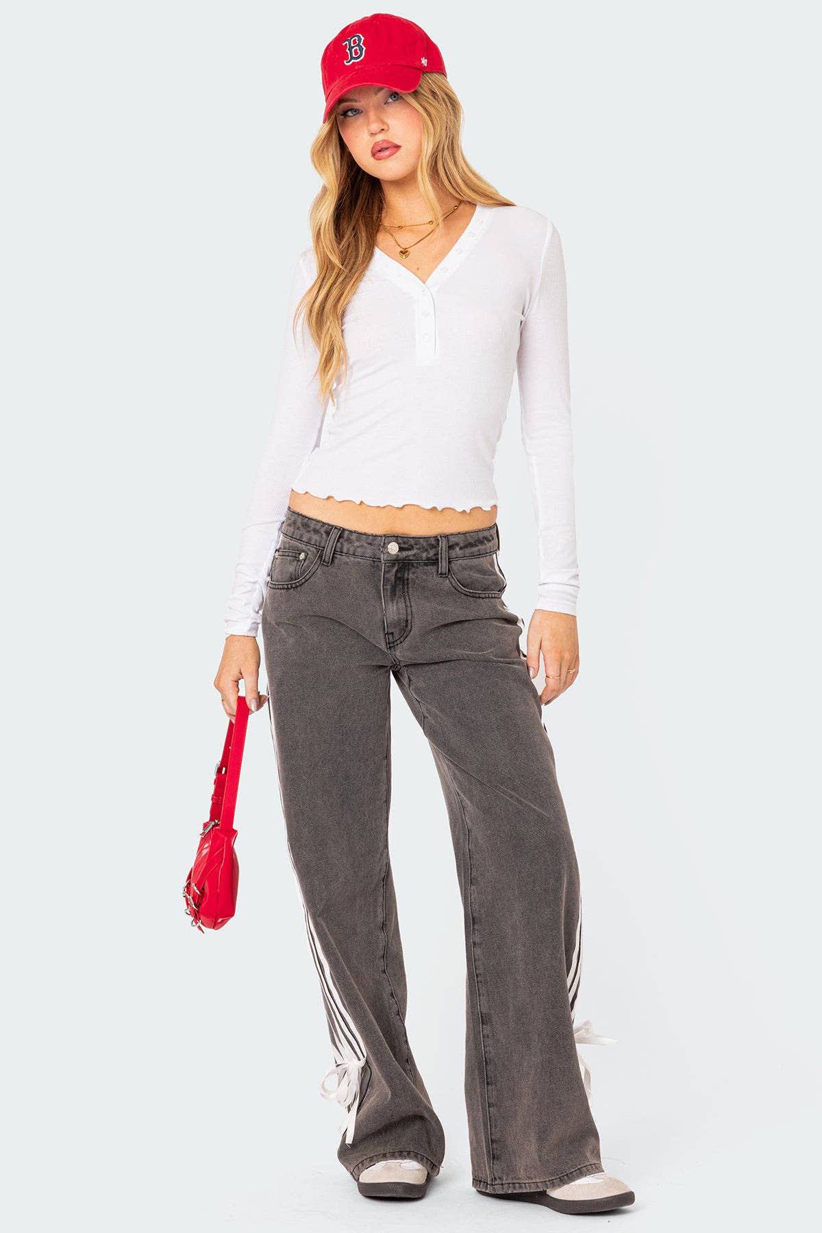 WIDE-LEG STRAIGHT LEG JEANS WITH SIDE STRETCH