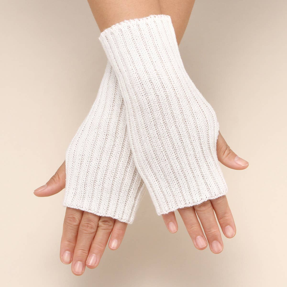 SIMPLE KNITTED WARM FINGERLESS GLOVES_CWAG0086