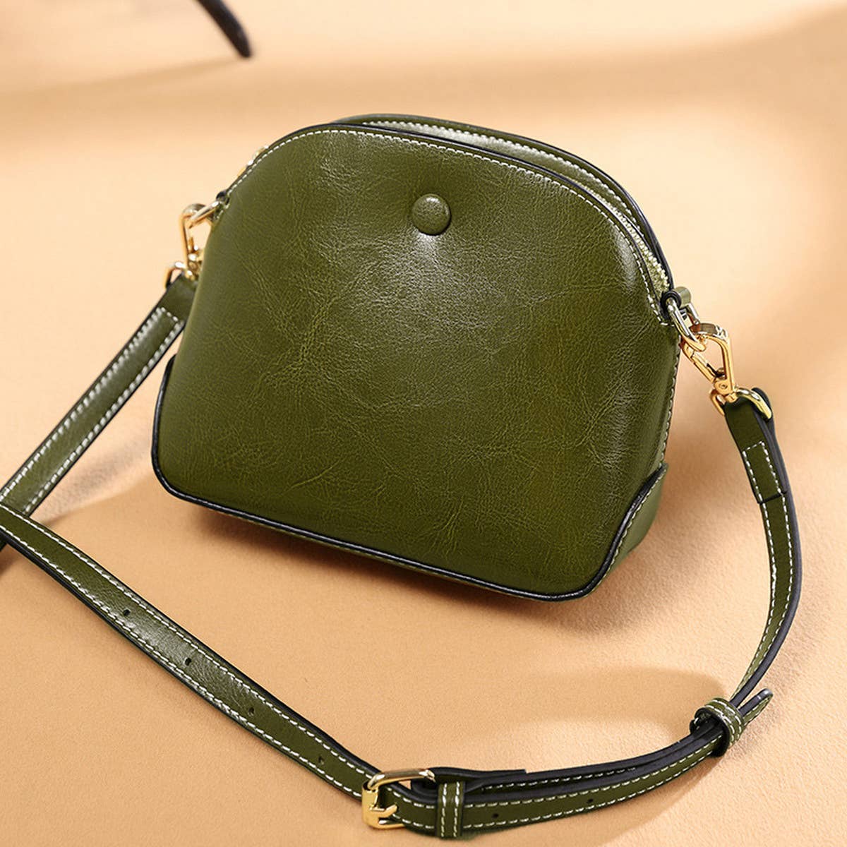 WOMEN WAXED LEATHER SHOULDER BAG_CWAB2667