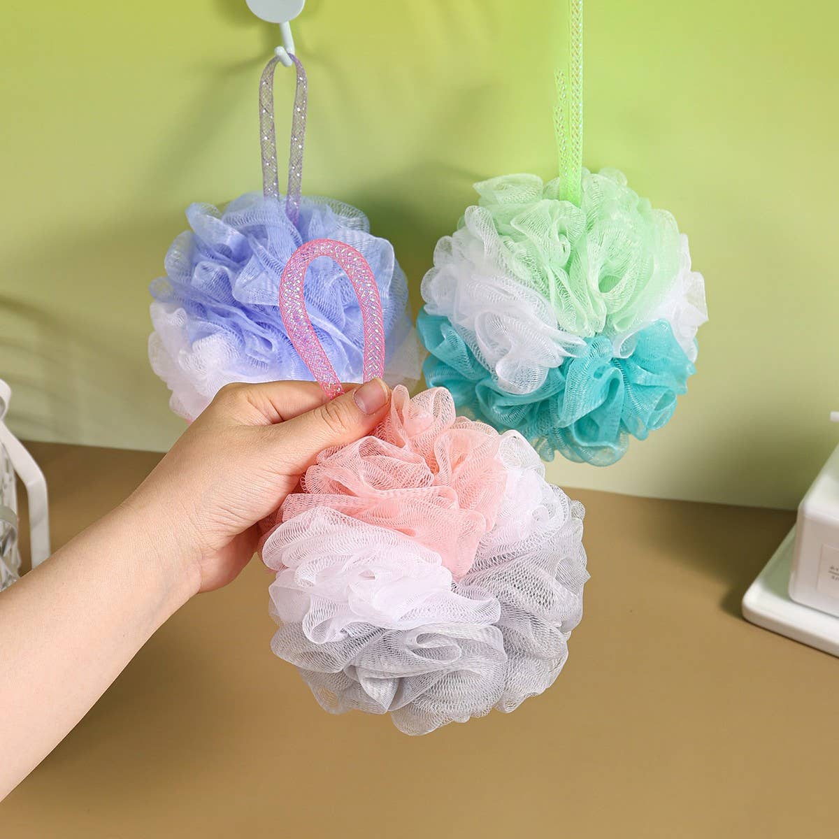 BATH POUF TRIO OF BATH FLOWERS FOAM BATH BALL_CWMM3369