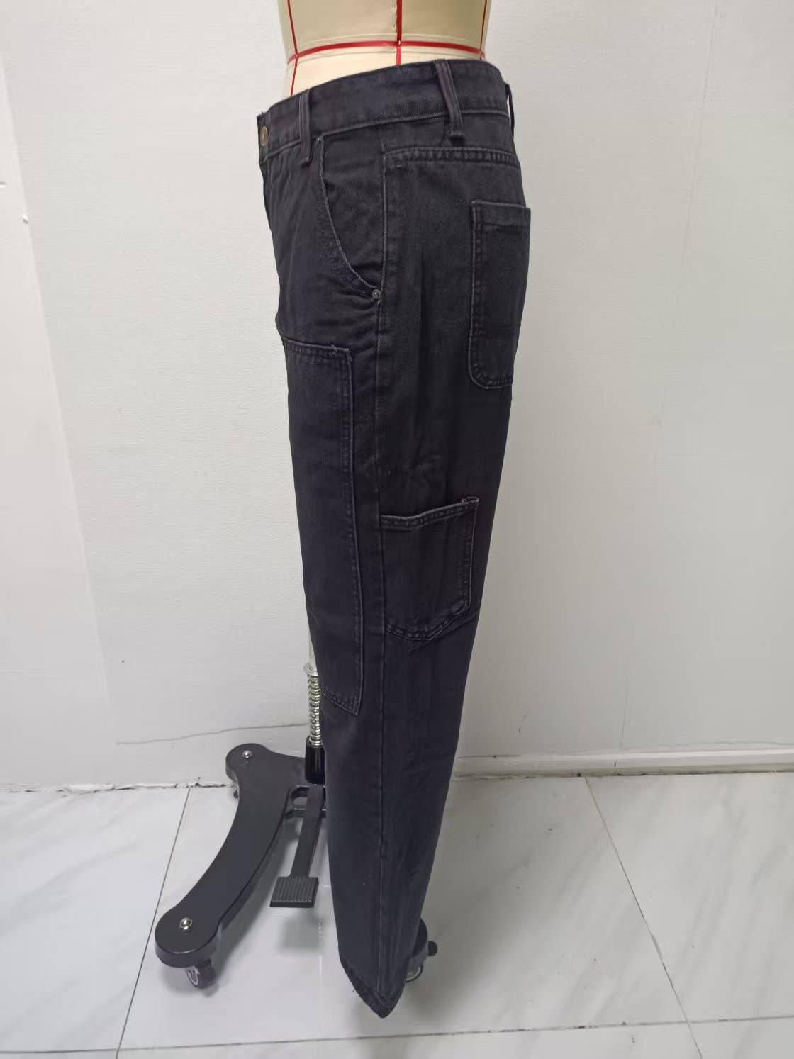 Loose-fitting wide-leg rivet work jeans
