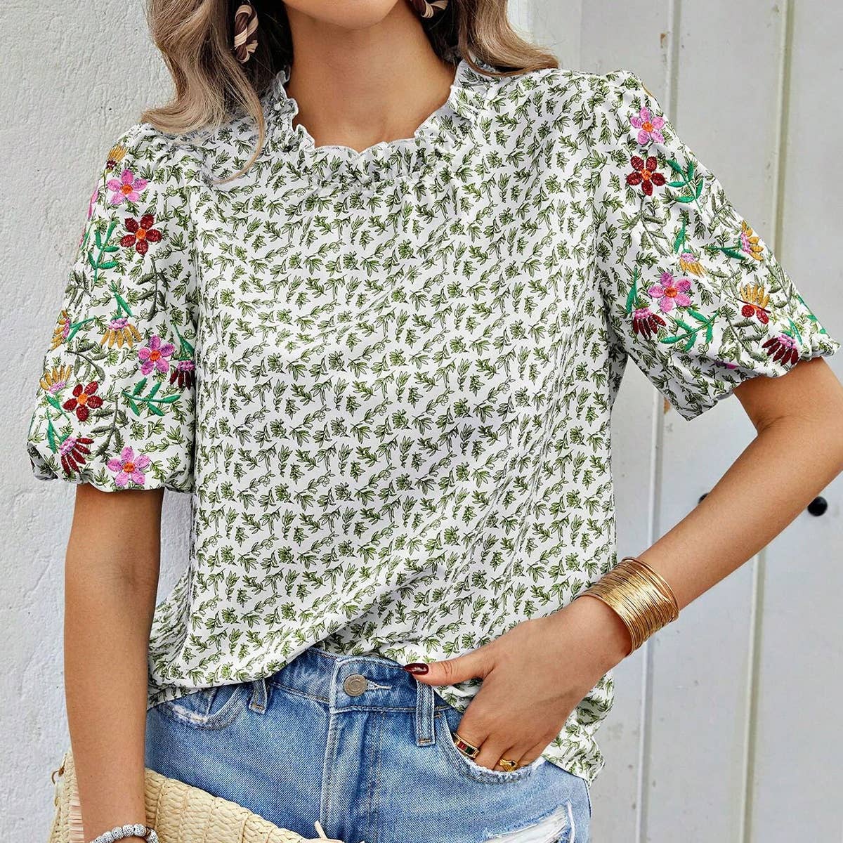 EMBROIDERED PRINTED TURTLENECK BLOUSE