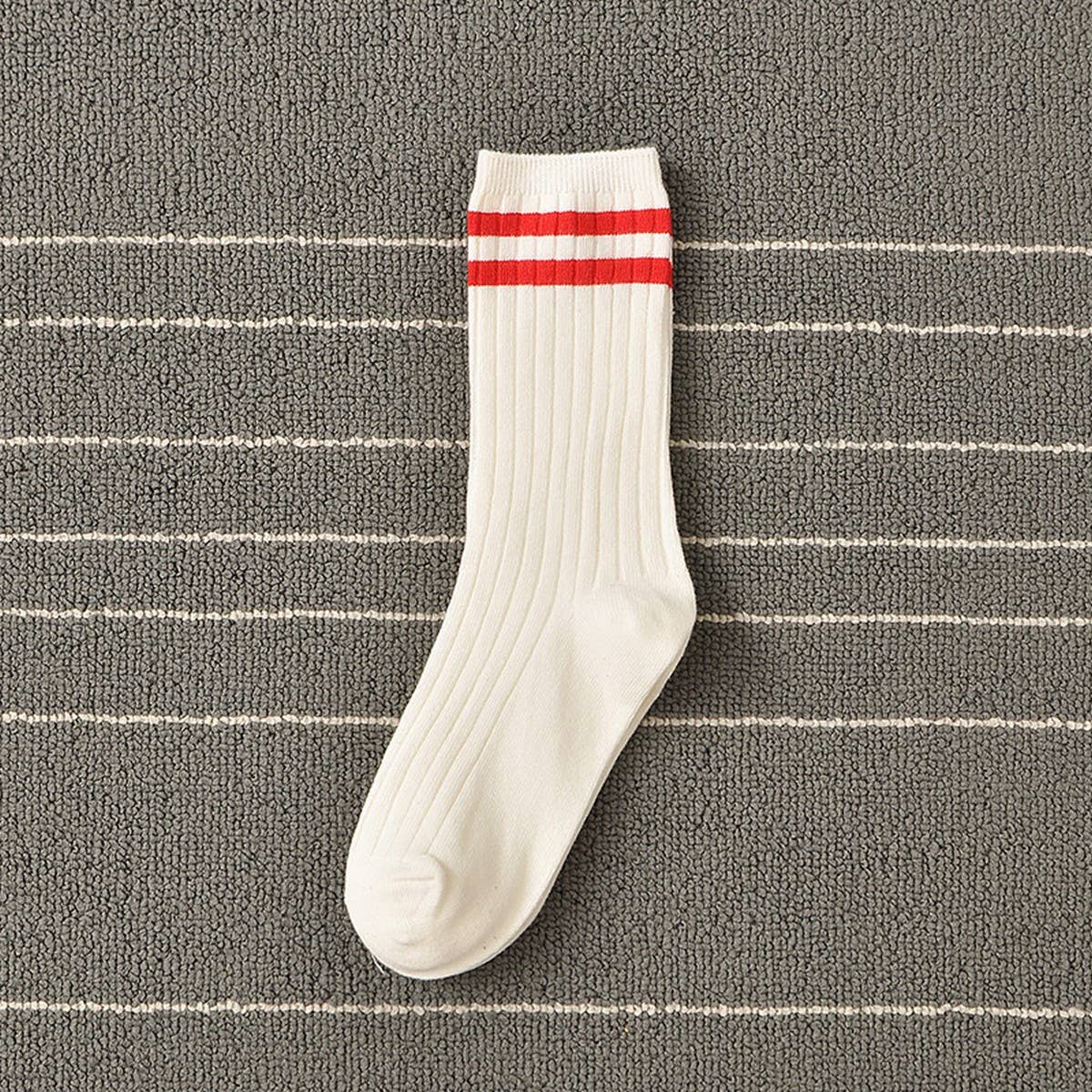 WO-STRIPED PREPPY MID-LENGTH SOCKS