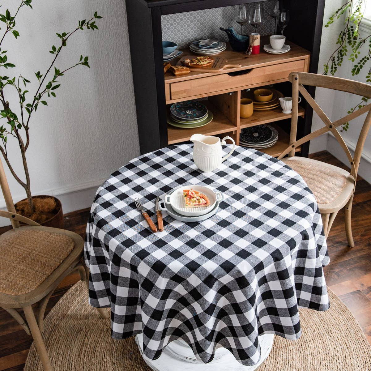 ROUND COTTON AND LINEN PLAID TABLECLOTH
