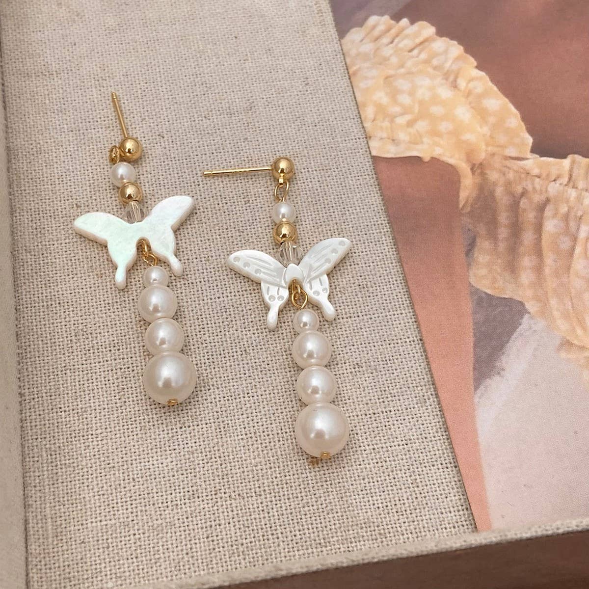 NEW NATURAL MOTHER-OF-PEARL BUTTERFLY EARRINGS
