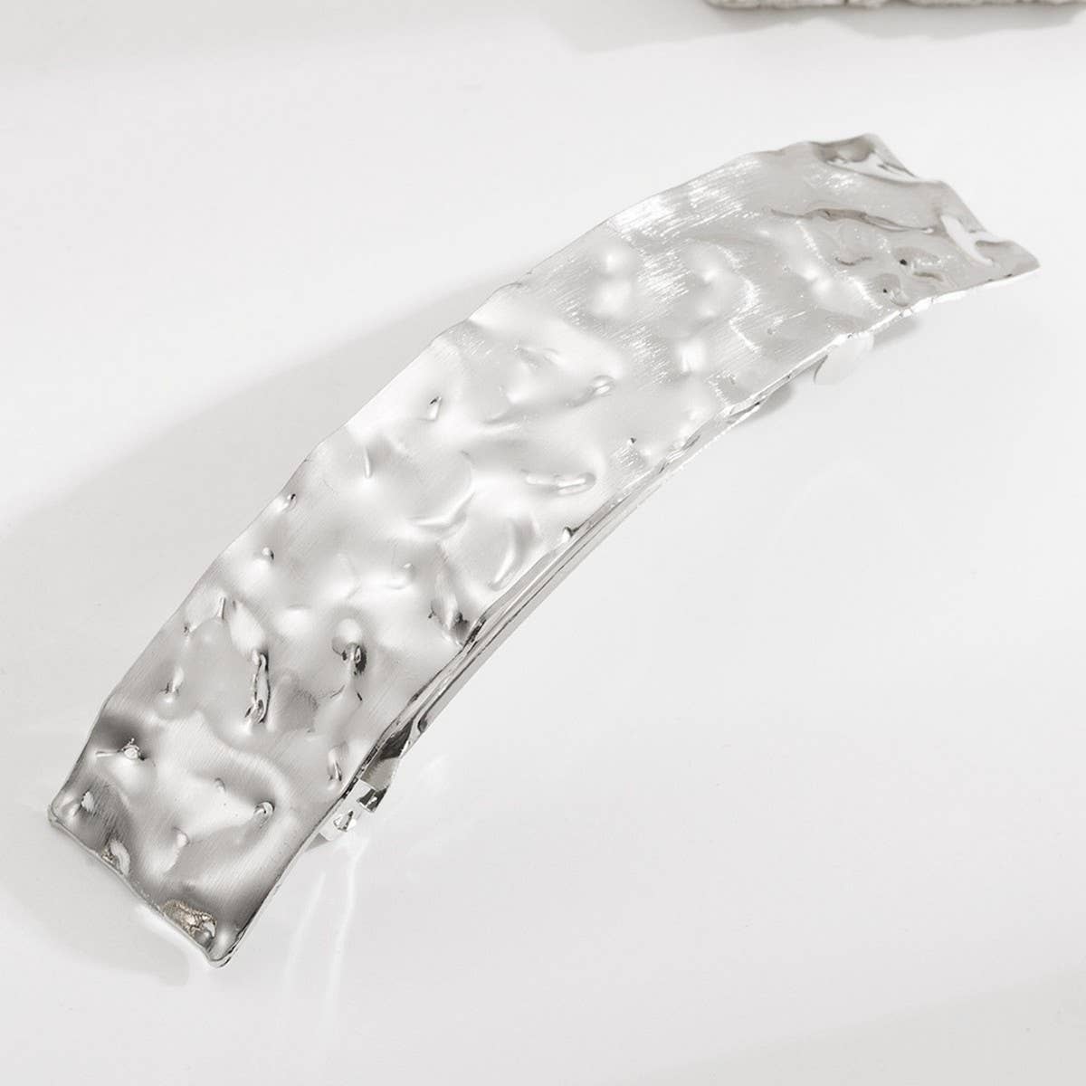 Sleek Geometric Metal Spring Hair Claw Clip_CWAHA6193