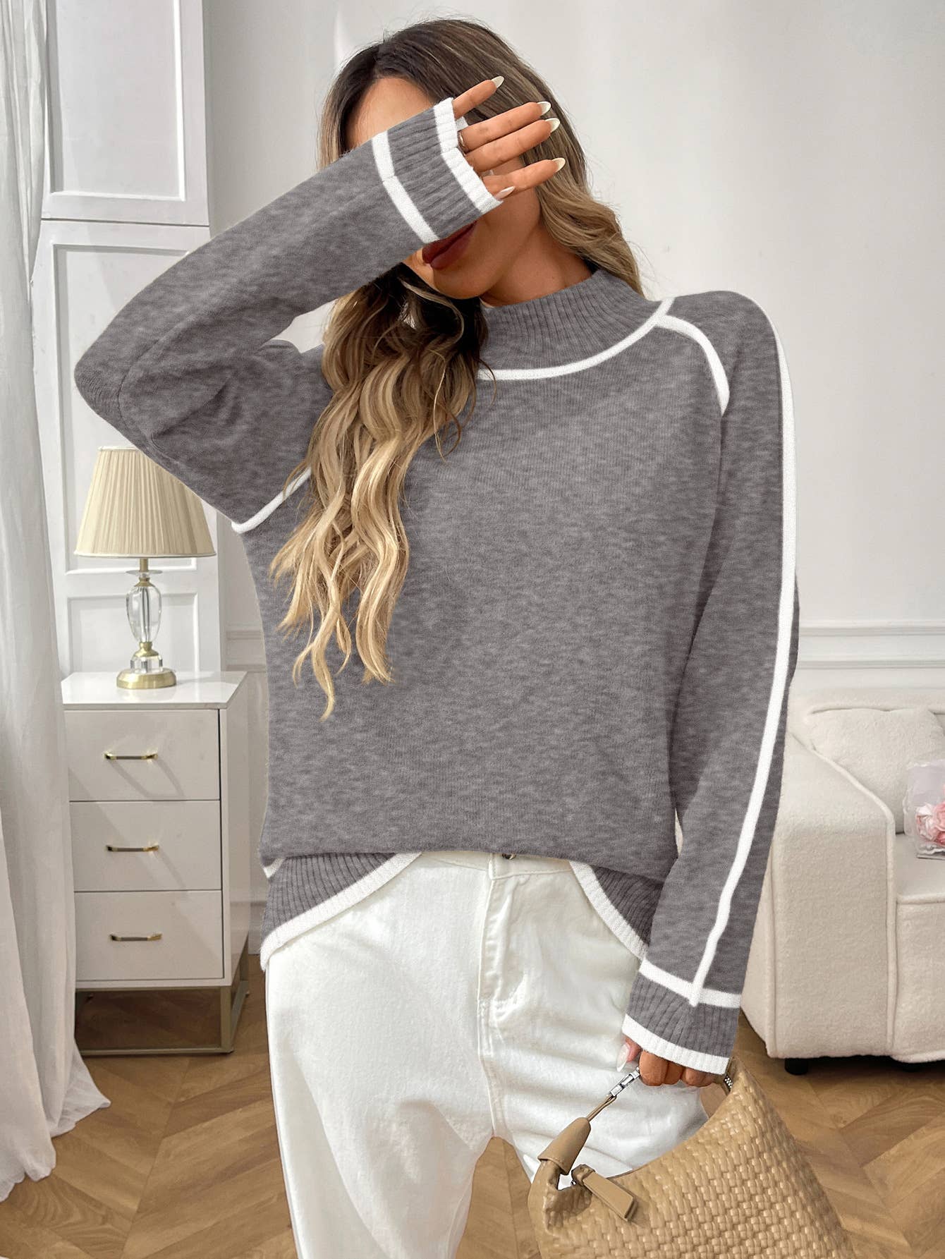 Semi-high-neck laid-back color-blocking sweater