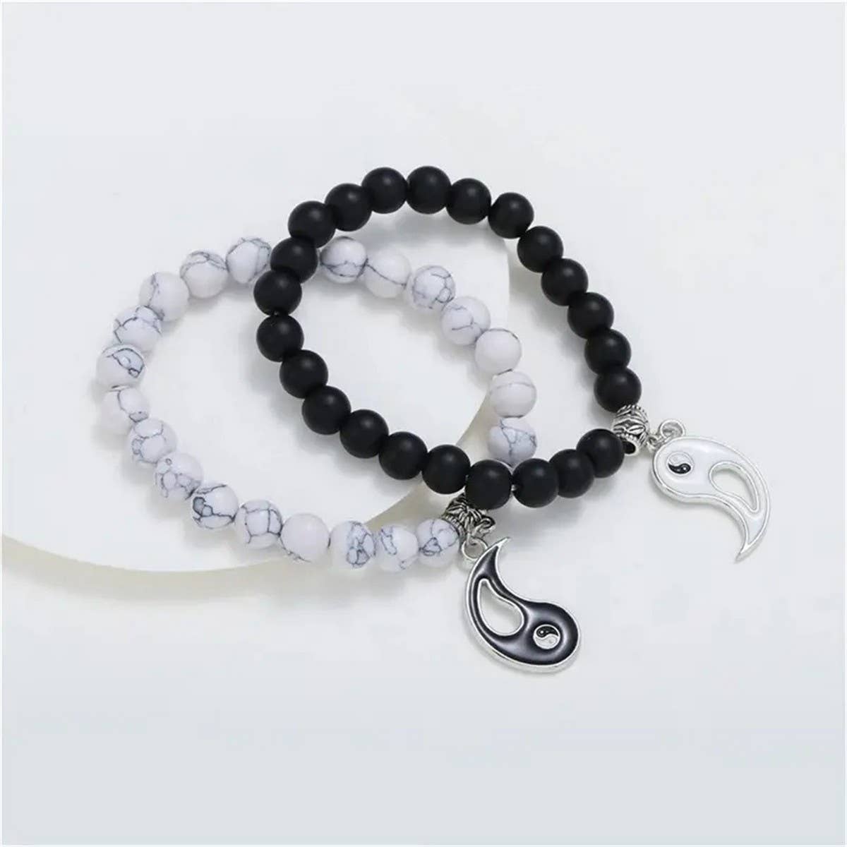 CWAJE4231_WHITE TURQUOISE BLACK AND WHITE TAI CHI BRACELET