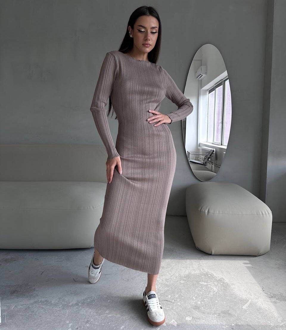 SOLID COLOR ROUND NECK PIT STRIP SLIMMING DRESS