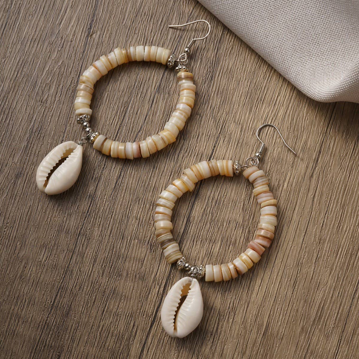SEASIDE BEACH NATURAL SHELL BEADED EARRINGS