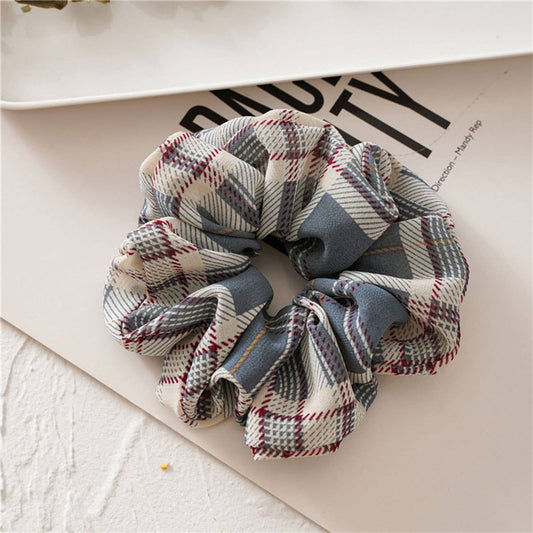 NEW CHECKERED PRINT SCRUNCHIES_CWAHA0352