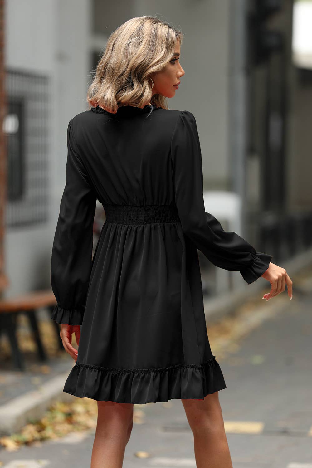 RUFFLED V-NECK HIGH-WAISTED LONG-SLEEVED DRESS