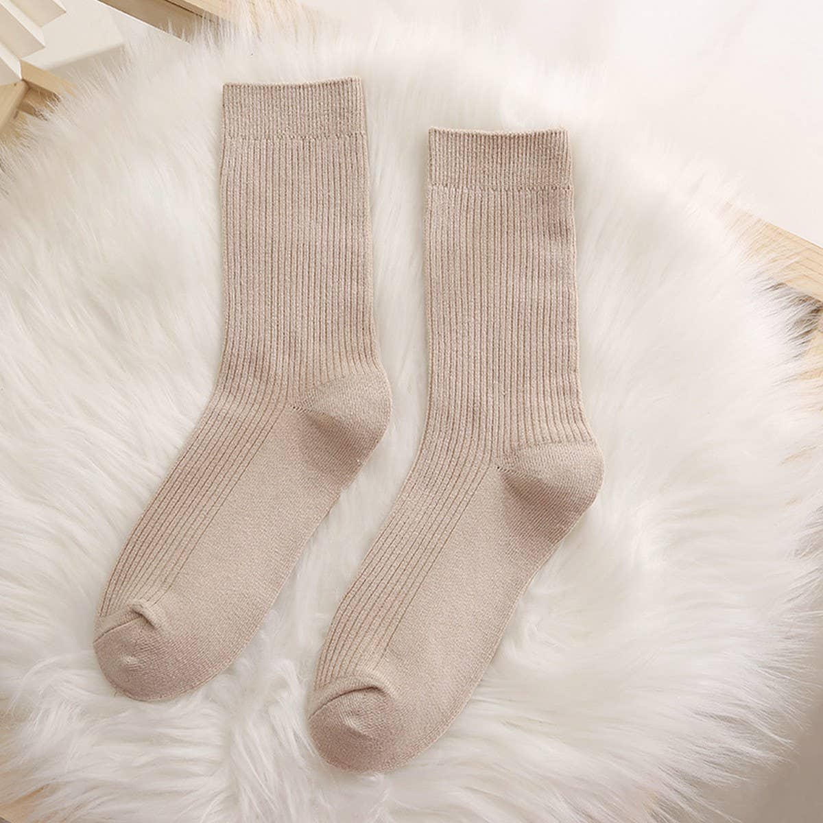 AUTUMN AND WINTER SOLID COLOR MID-CALF SOCKS_CWMS0978