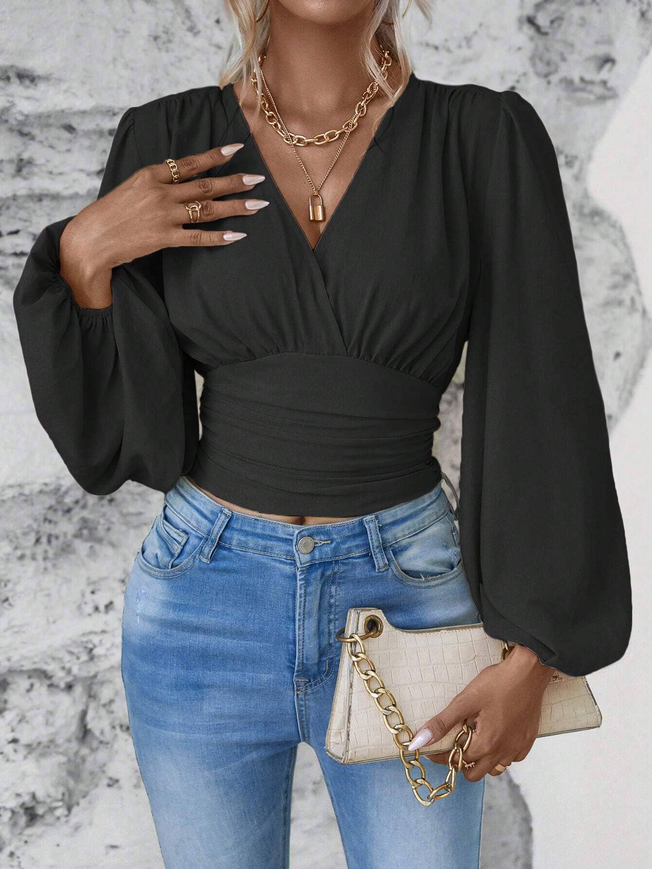 WAISTBAND V-NECK SLEEVED RUFFLED LONG-SLEEVED TOP