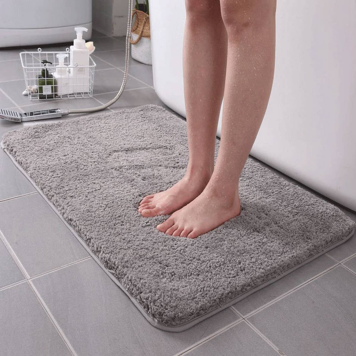 WATER-ABSORBENT NON-SLIP BATHROOM MAT