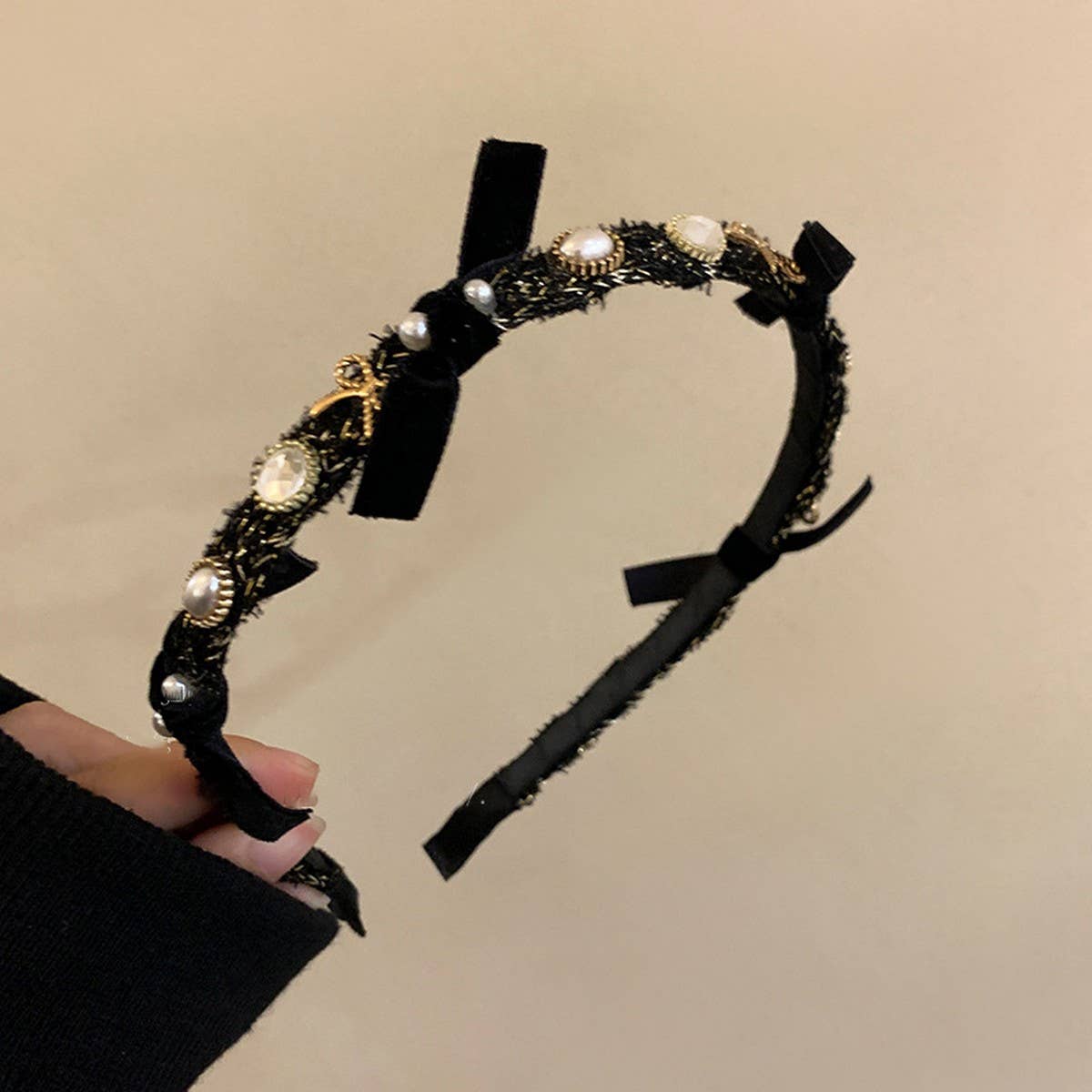 CAMELLIA PEARL HEADBAND FASHION HAIR ACCESSORIES_CWAHA4025