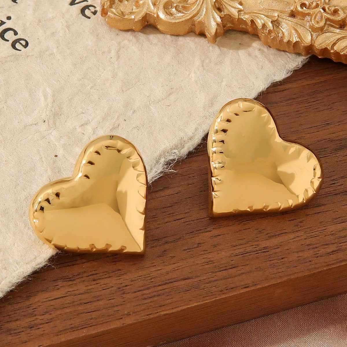 GOLDEN HEART 18K GOLD STAINLESS STEEL EARRINGS