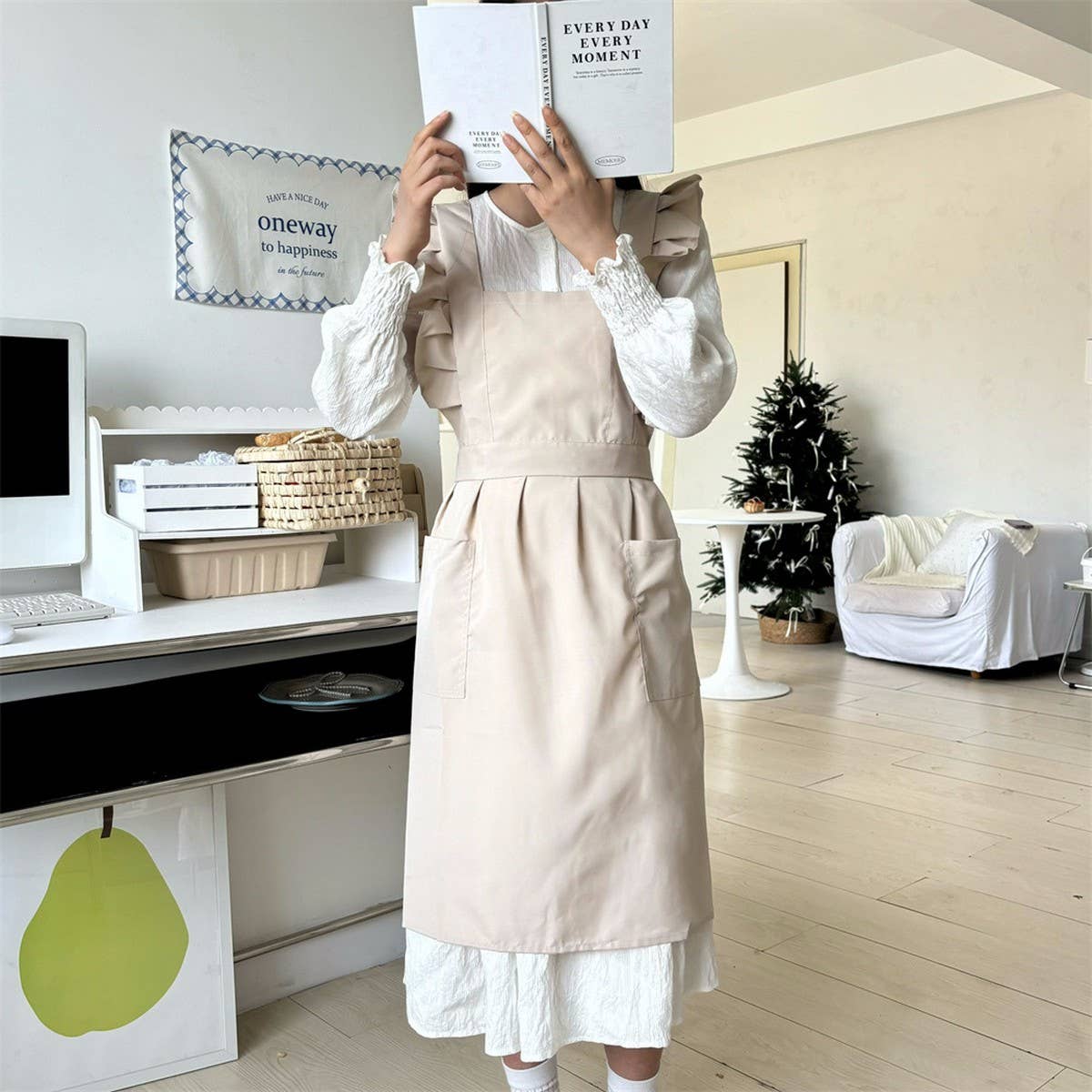 WATERPROOF AND OIL-PROOF OXFORD RUFFLED CROSS APRON