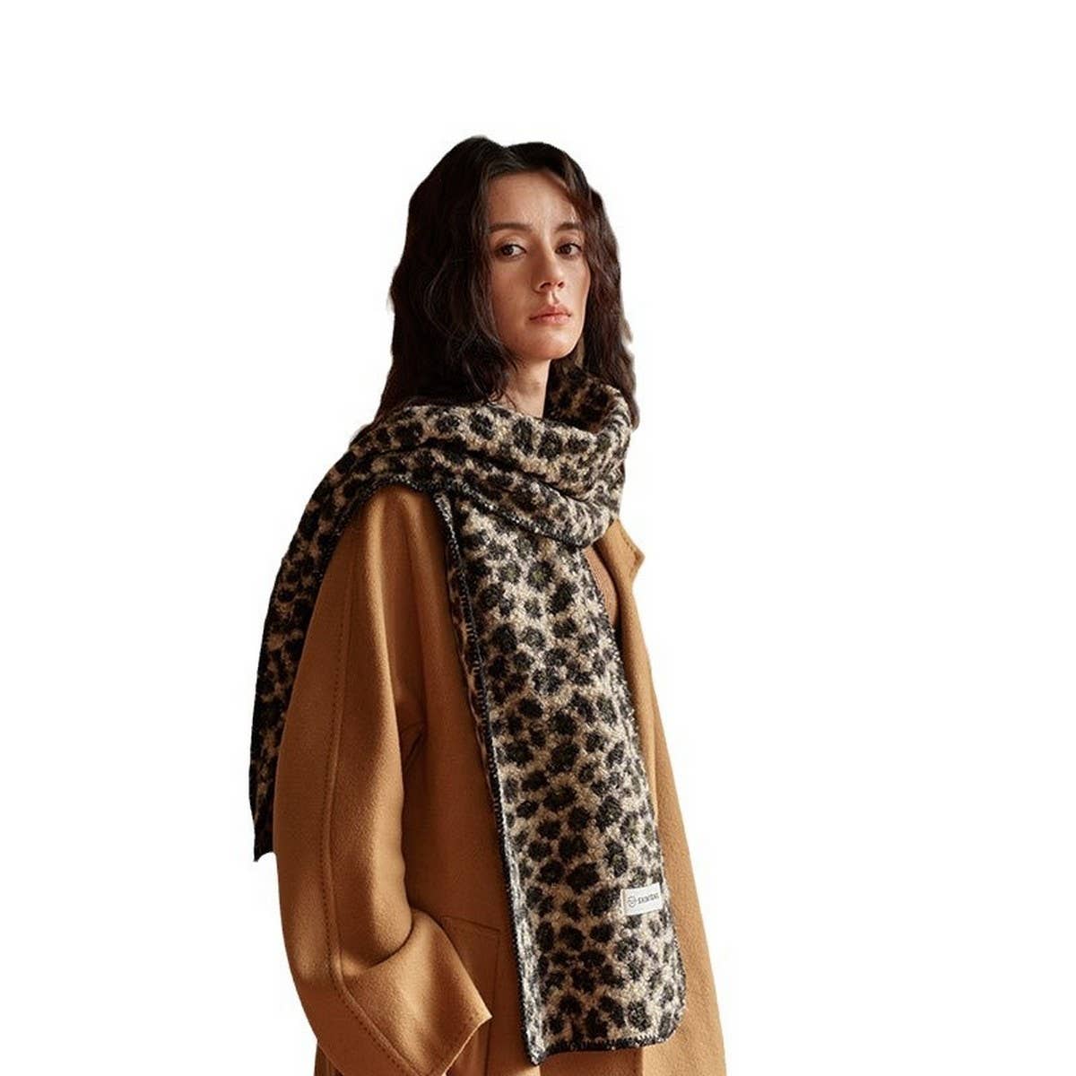 Leopard Jacquard Teddy Fleece Scarf ? Warm