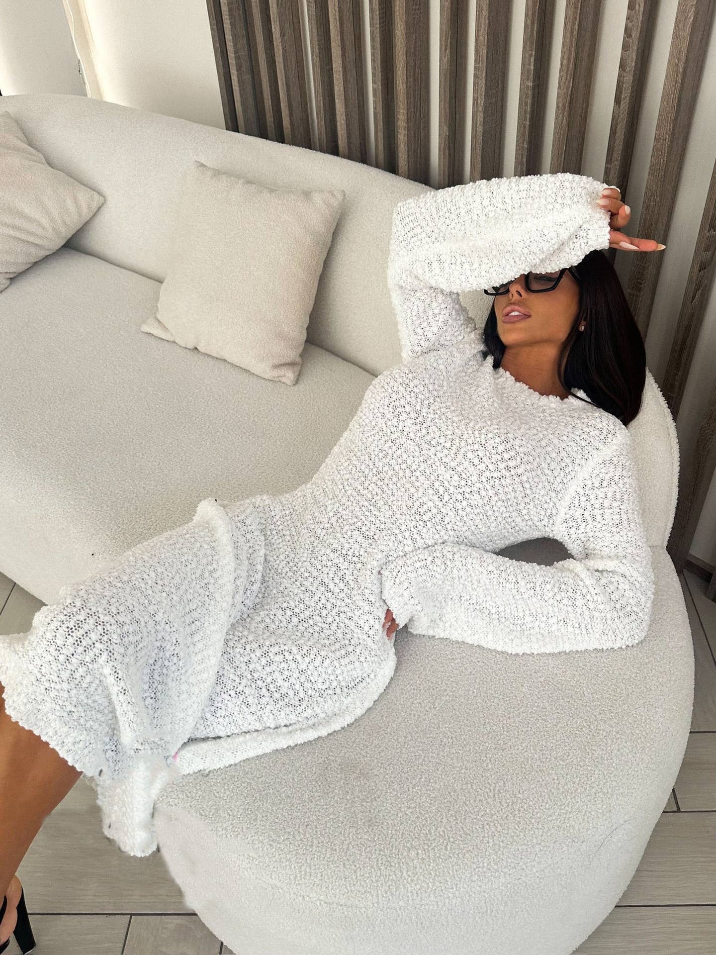 ROUND NECK LONG SLEEVE SOLID COLOR DRESS