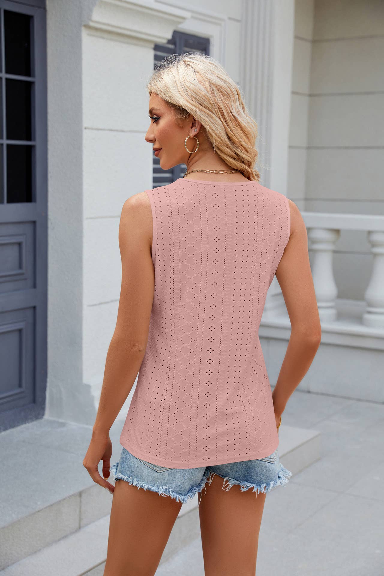 V-neck lace sleeveless solid color casual vest