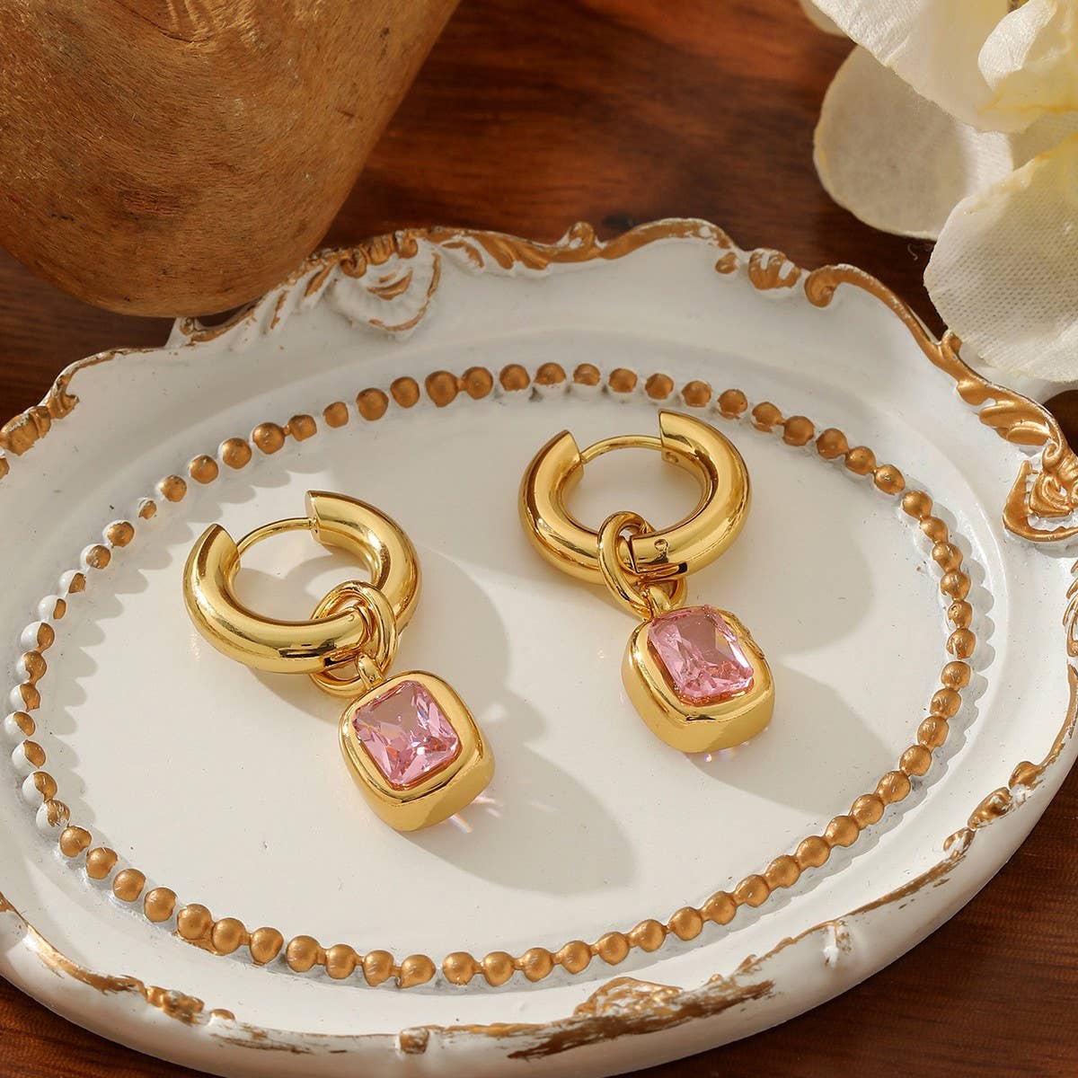 ELEGANT BAGUETTE GOLDPLATED STAINLESS STEELEARRINGS
