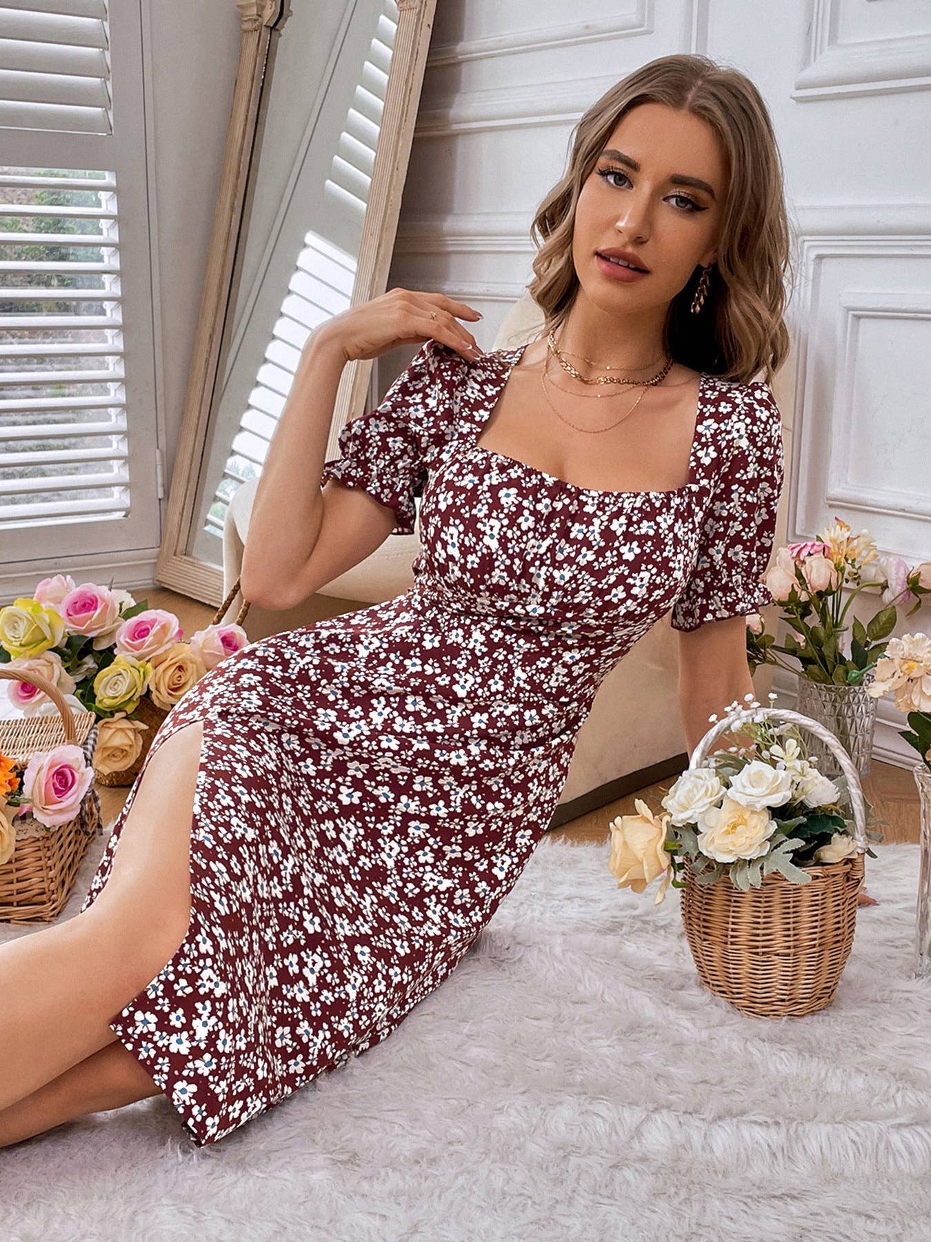 Square-neck pullover high-waisted elegant dress