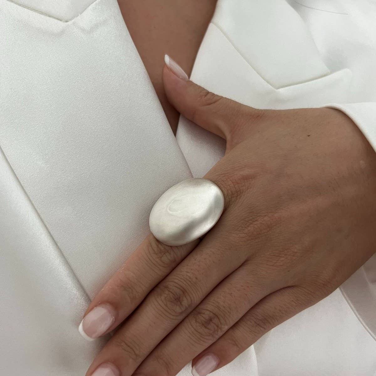 MINIMALIST ELASTIC ADJUSTMENT FLOWER ALLOY RING