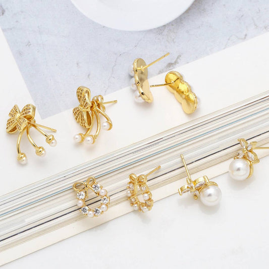 MINIMALIST PEARL BOW EARRINGS