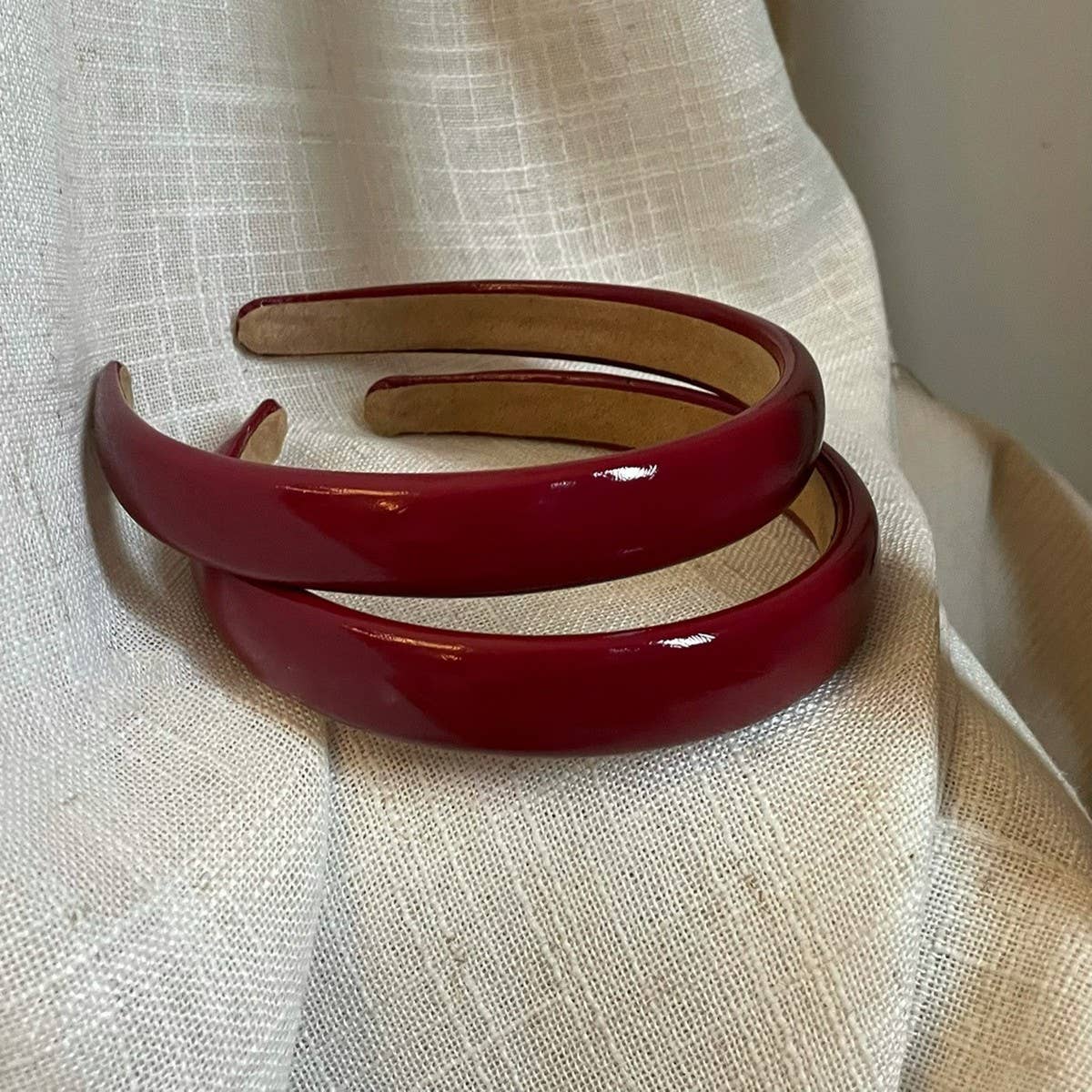 PATENT LEATHER BURGUNDY LEATHER HEADBAND_CWAHA3972