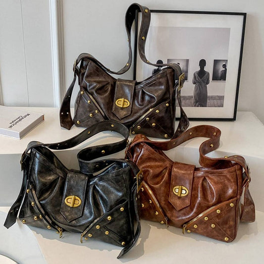 RETRO RIVET LARGE CAPACITY SHOULDER BAG_CWAB1580