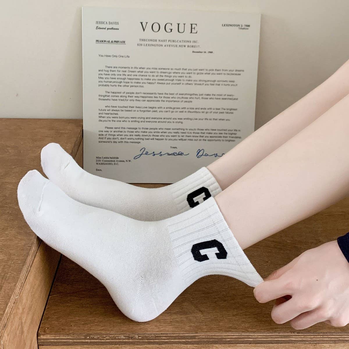 WOMEN'S NEW WHITE STRIPED POLKA DOT MID-CALF SOCKS