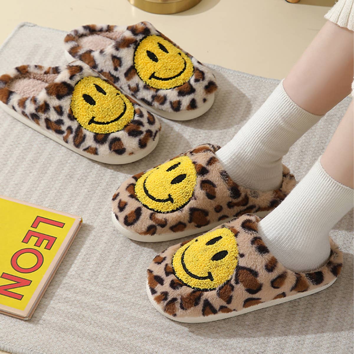 LEOPARD SMILING COTTON FUZZY SLIPPERS WOMEN