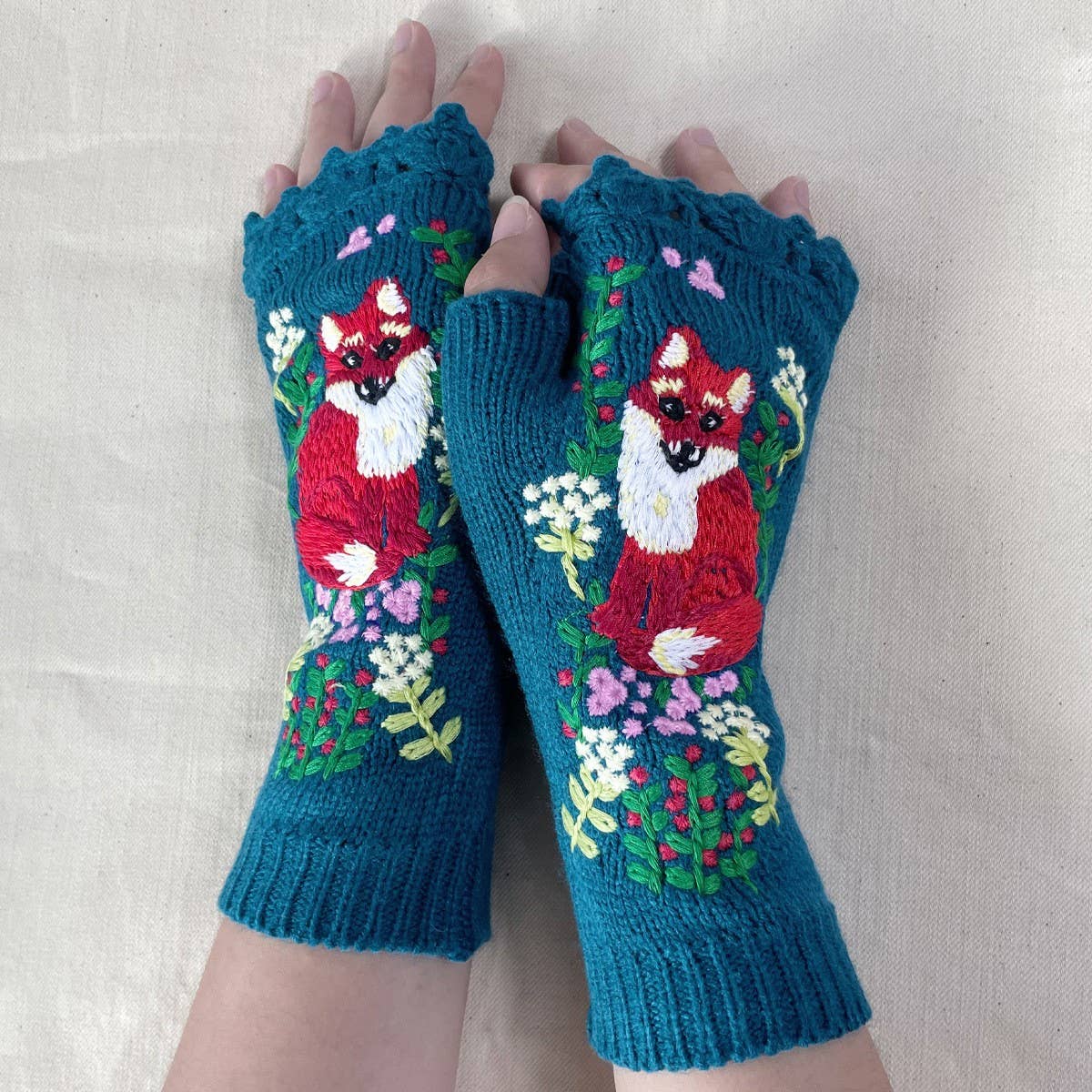2024 NEW FOX WARM EMBROIDERED GLOVES_CWMM1664