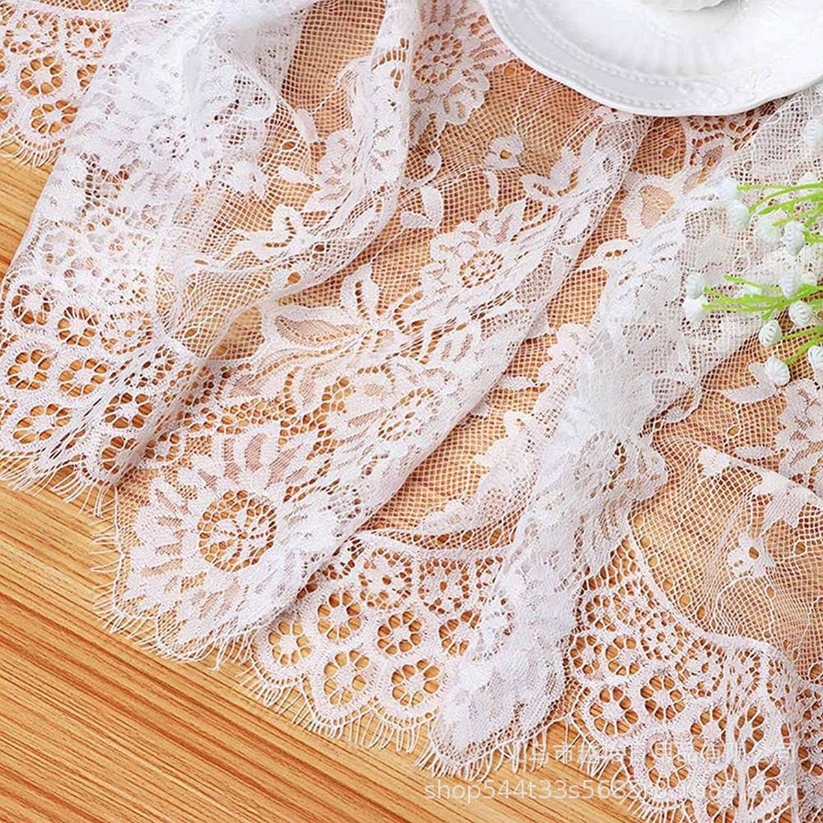 FAMILY DINING TABLE LACE TABLE RUNNER_CWMM1718