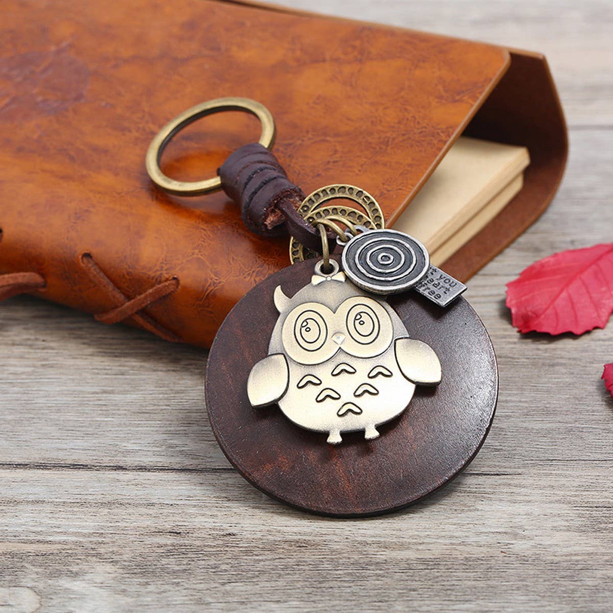 VINTAGE CREATIVE OWL PENDANT COWHIDE KEYCHAIN