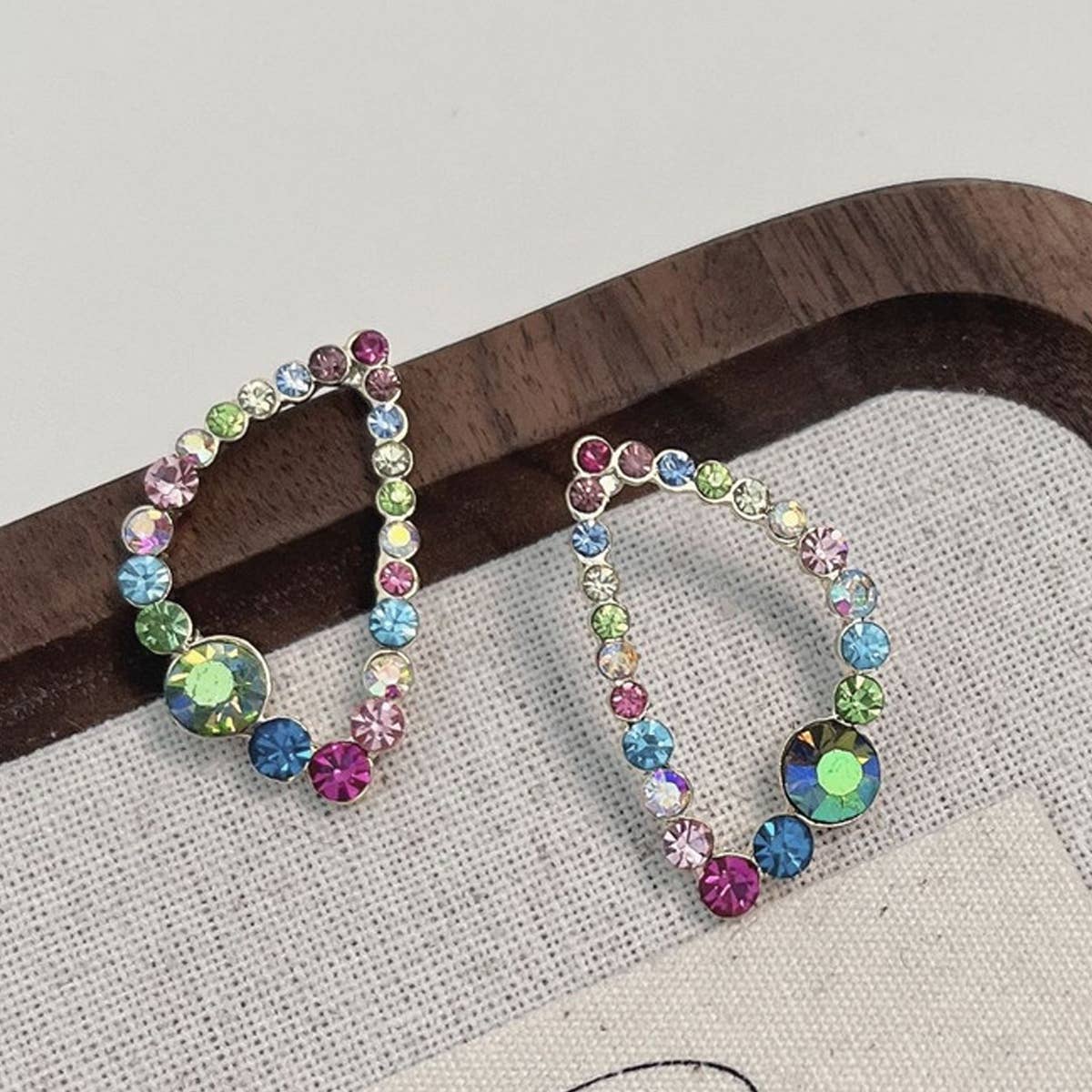 SWEET AND ELEGANT COLORED EARRINGS