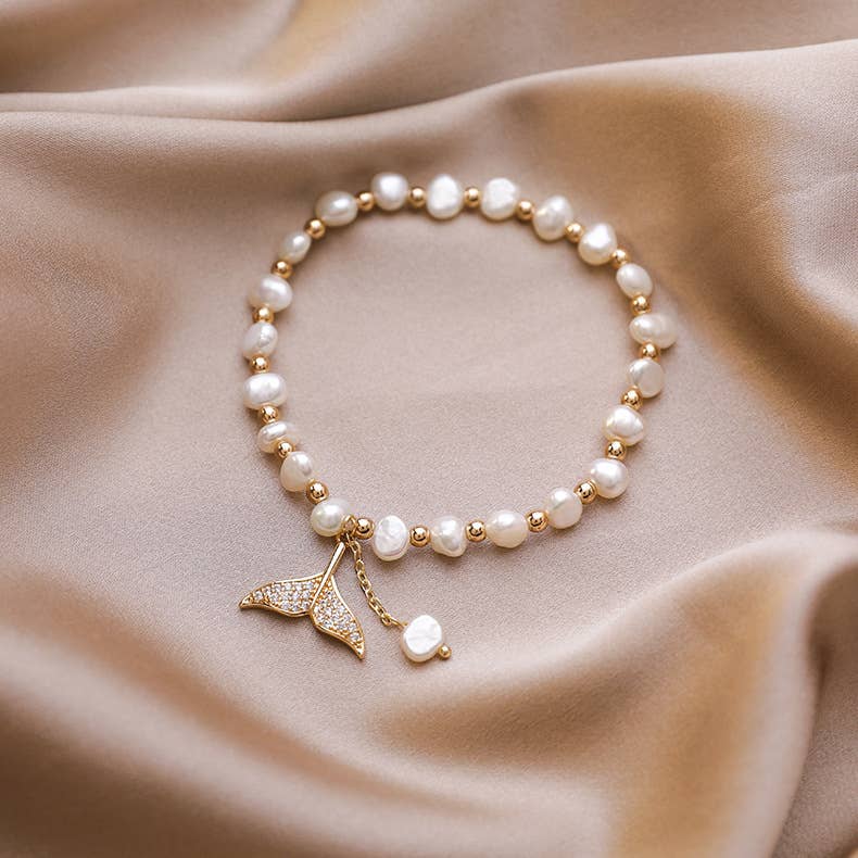 Simple sweet and round freshwater pearl bracelet