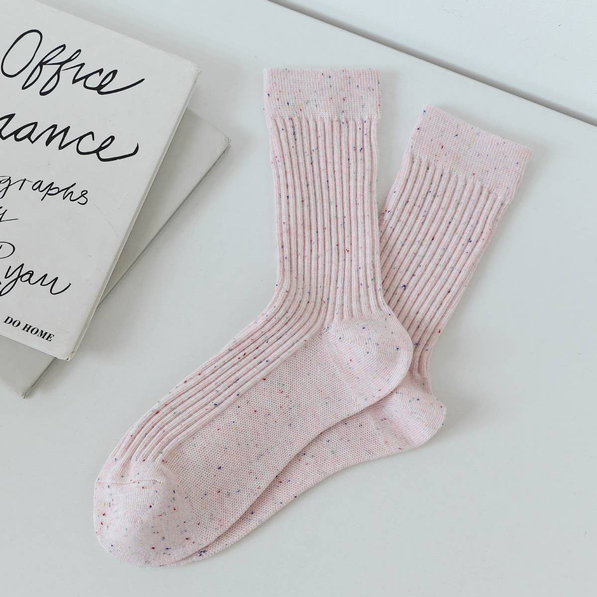 NEW SOLID COLOR CASUAL DOT YARN MIDDLE TUBE SOCKS