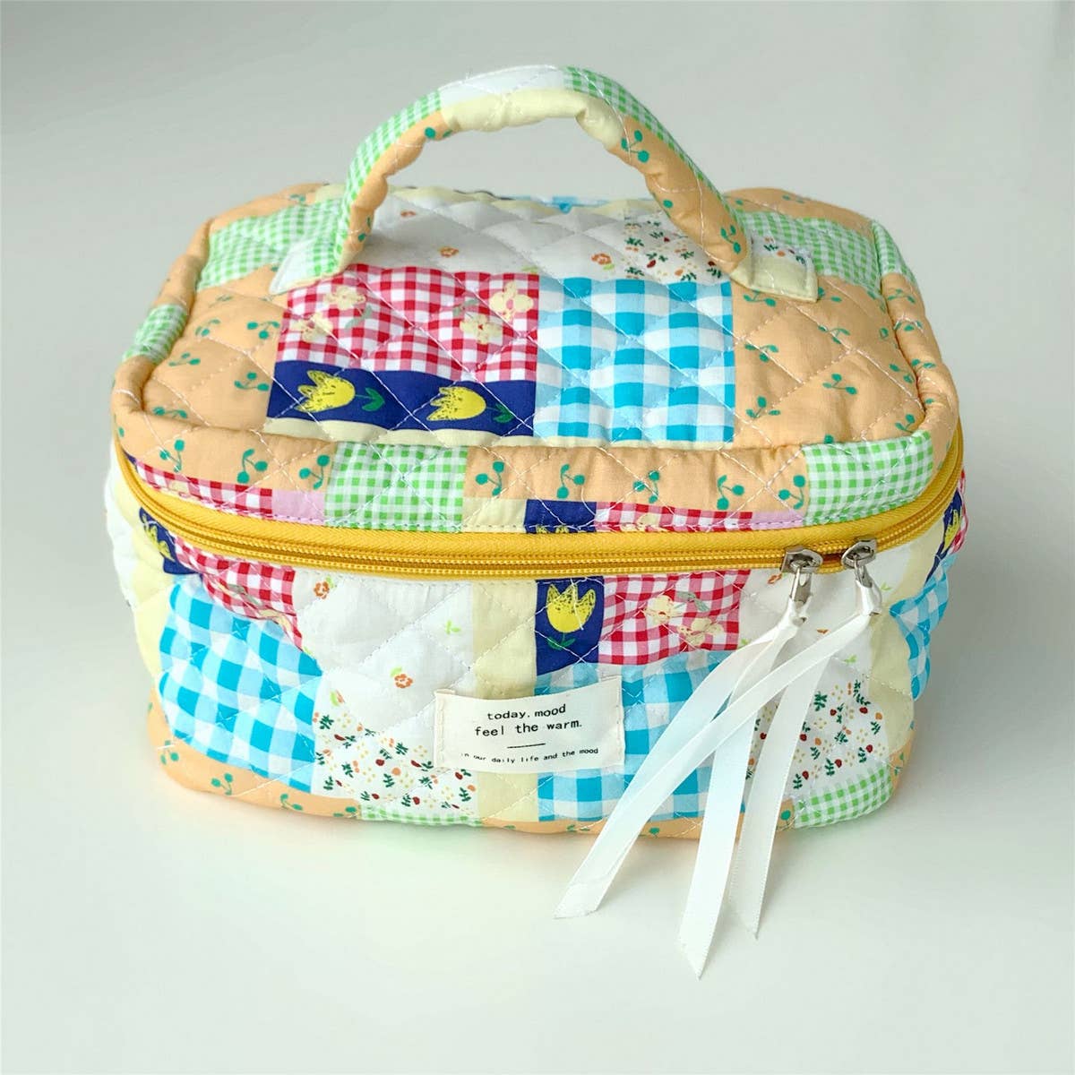 SIMPLE AND LOVELY CANVAS COSMETIC BAG_CWAB1041