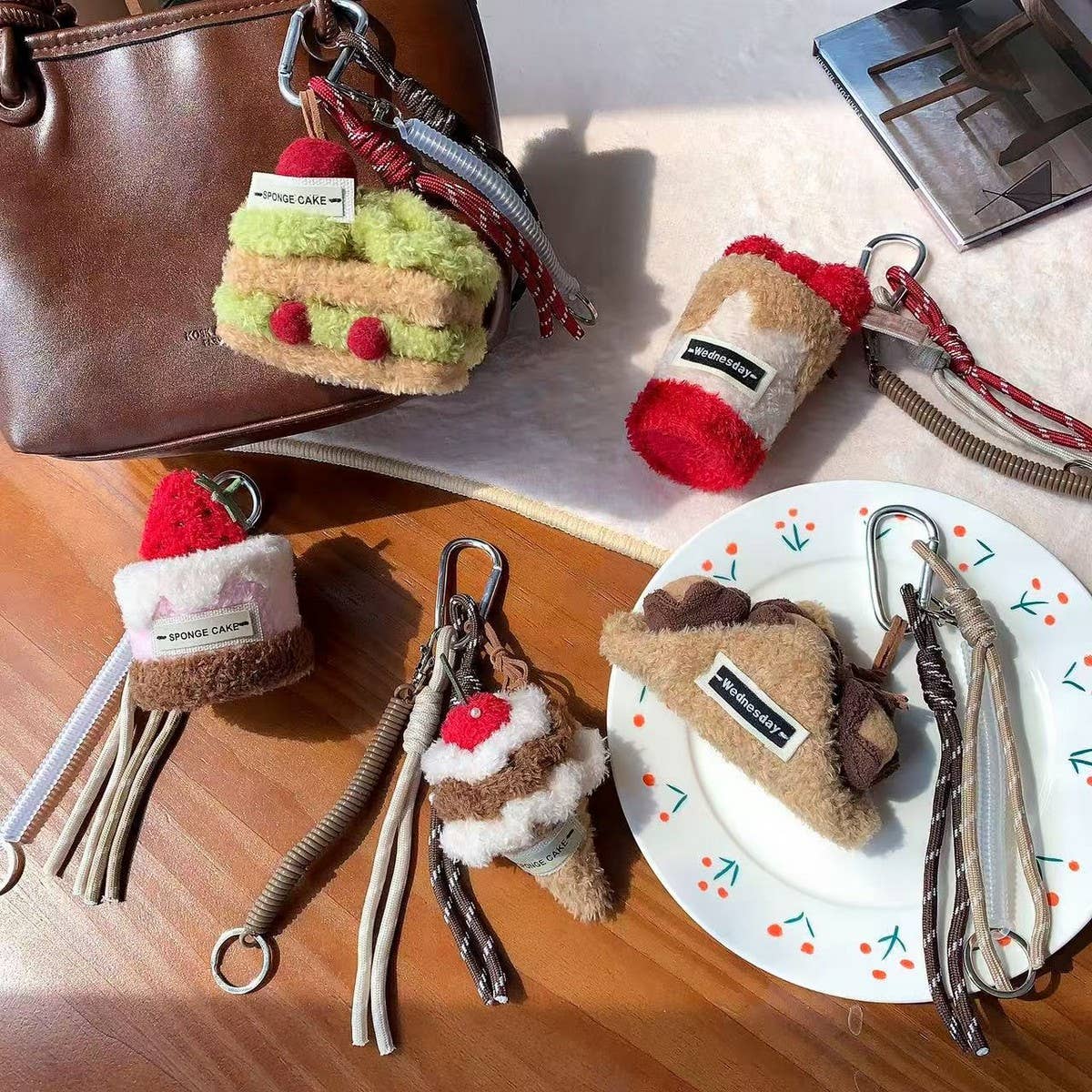 CWMM10407_CUTE CAKE KEYCHAIN CARTOON BACKPACK CHARM PENDANT